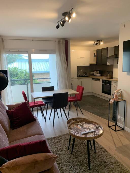 Vannes Plage Et Port - T2 Cosy Avec Terrasse Et Parking Extérieur photo