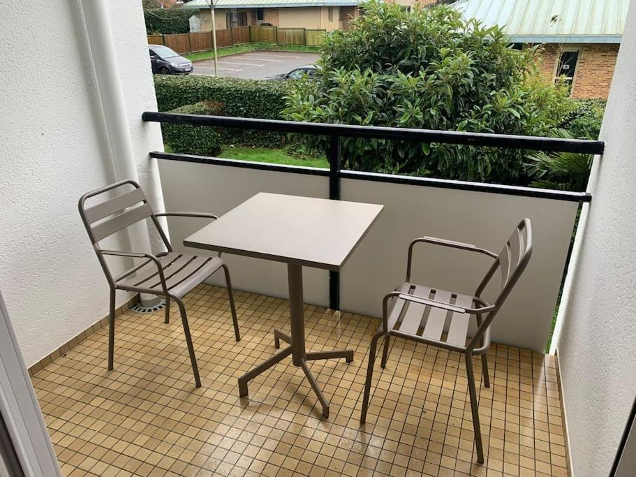 Vannes Plage Et Port - T2 Cosy Avec Terrasse Et Parking Extérieur photo